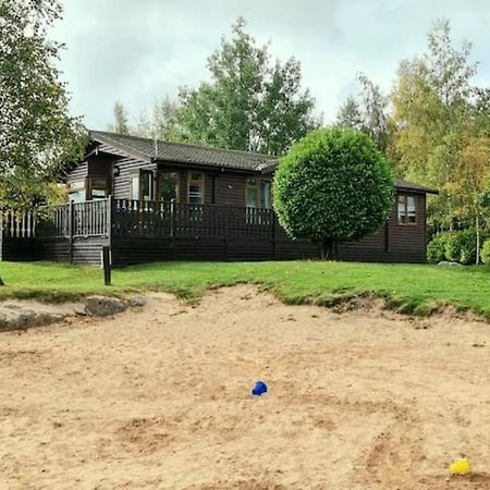 4 Bed Luxury Lodge With Hot Tub Near Lake District Warton Экстерьер фото