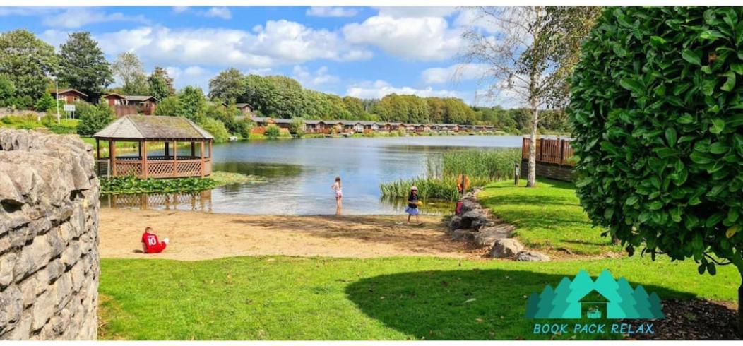 4 Bed Luxury Lodge With Hot Tub Near Lake District Warton Экстерьер фото